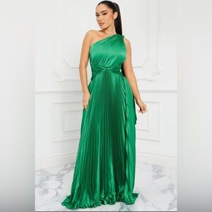 Elegant Green One-Shoulder Dress